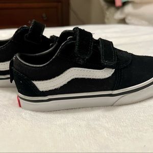 Toddler Boys Converse Vans with Velcro